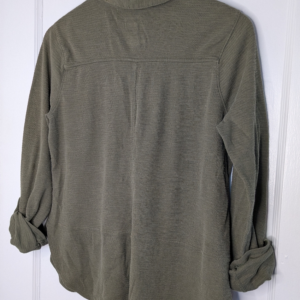 Medium Green 3/4" Length Button Sleeves V-Neck Button Down Casual Sonoma Pockets - Picture 5 of 8